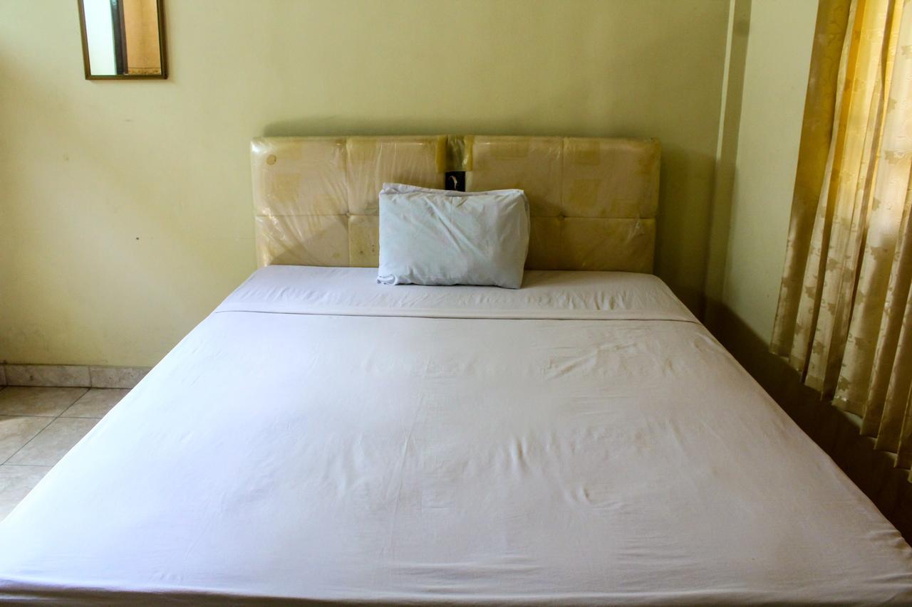 Lolo Beach Inn Legian Dış mekan fotoğraf