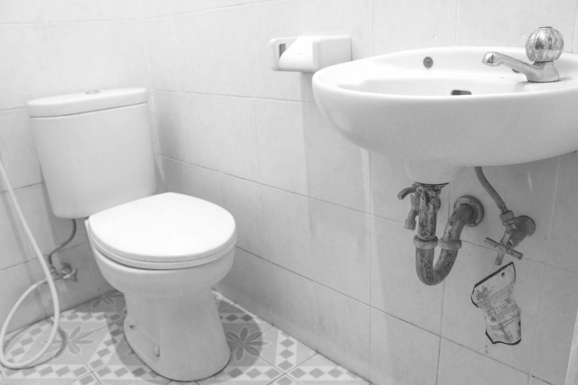 Lolo Beach Inn Legian Dış mekan fotoğraf