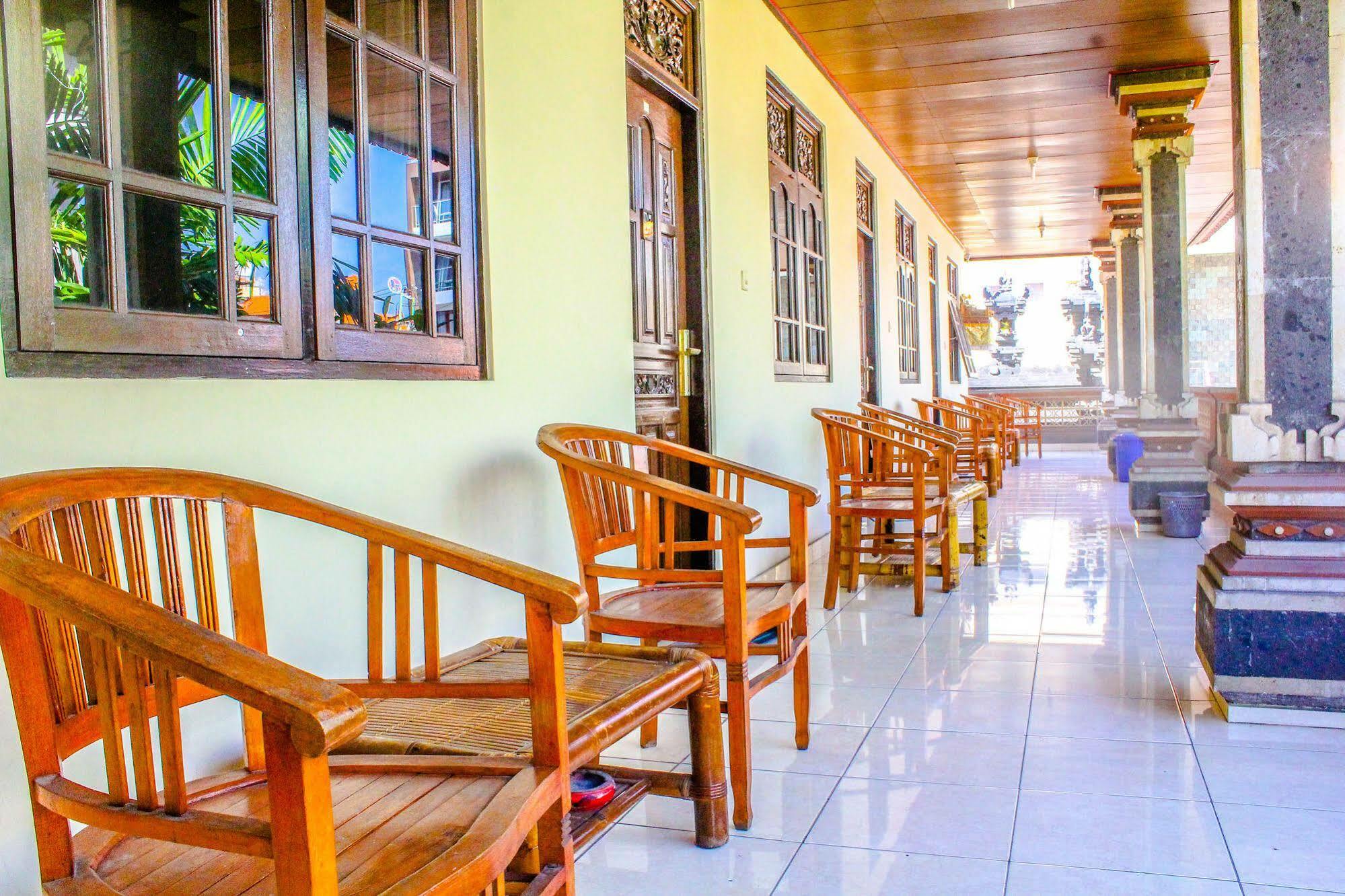 Lolo Beach Inn Legian Dış mekan fotoğraf