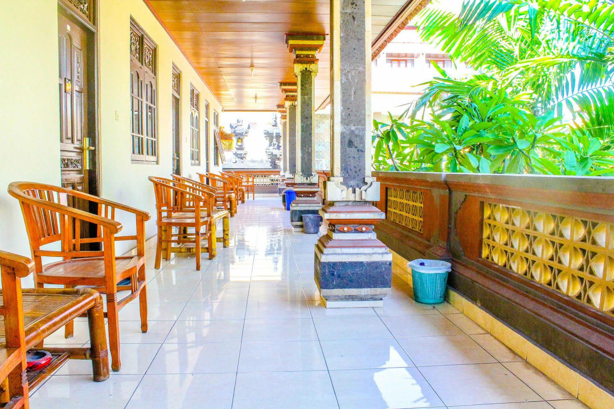 Lolo Beach Inn Legian Dış mekan fotoğraf